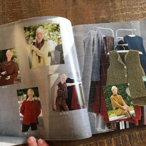 The knit stitch inspirations and instruction pattern book Knitting Experience - Picture 4 of 5